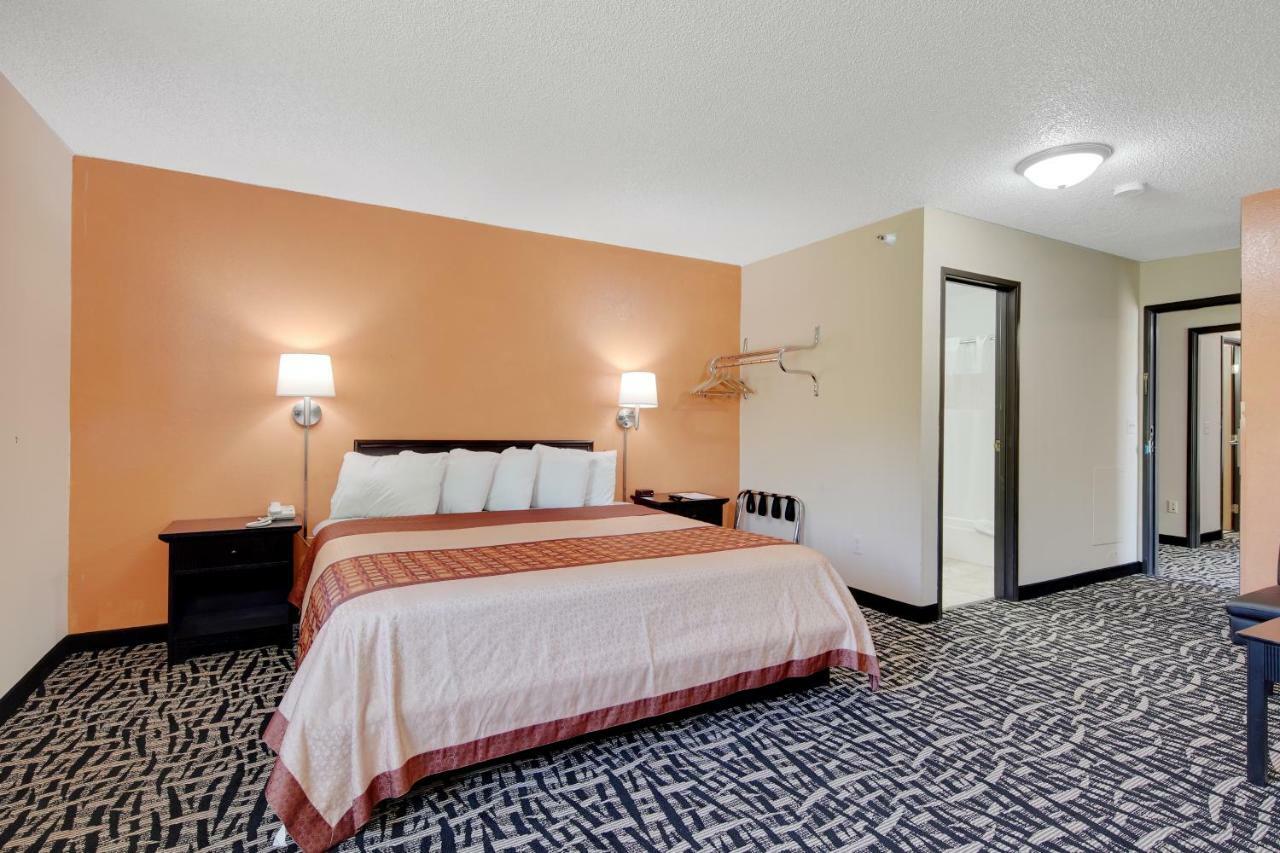 Americas Quality Inn & Suites - Finlayson Exterior foto
